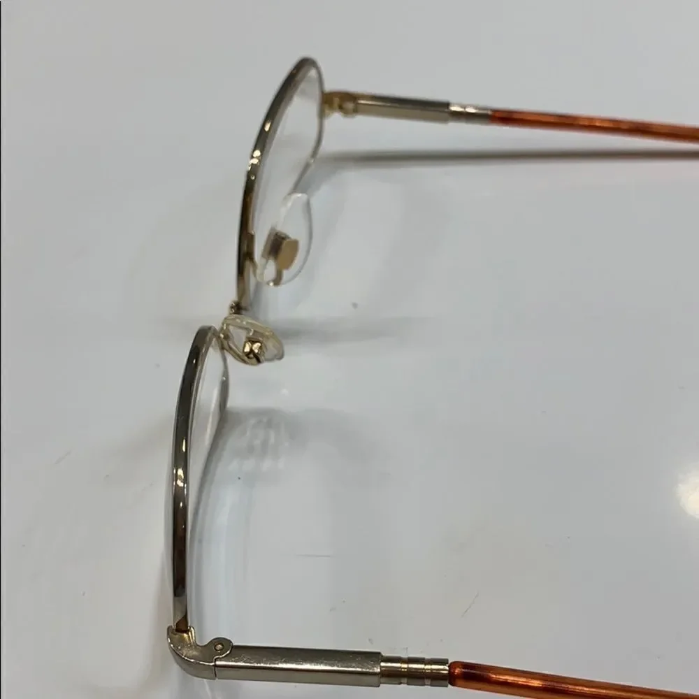 🌷Liz Claiborne Gold Eyeglass Frame Vintage 🌷